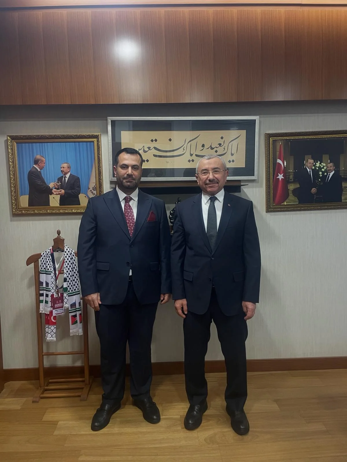 DERNEK BAŞKANIMIZ İSTANBUL MV. SN. İSMAİL ERDEM'E ZİYARETTE BULUNDULAR